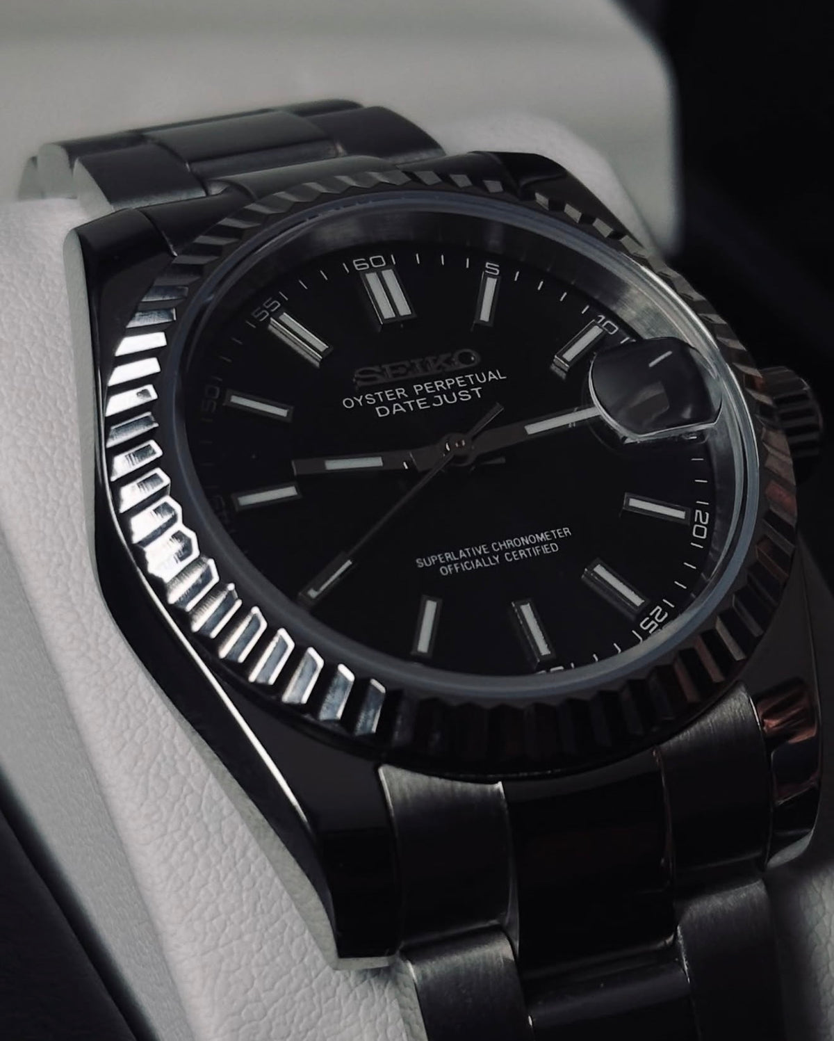 Seiko Date-just Mod ‘Black Dial Oyster Bracelet’ 36/39