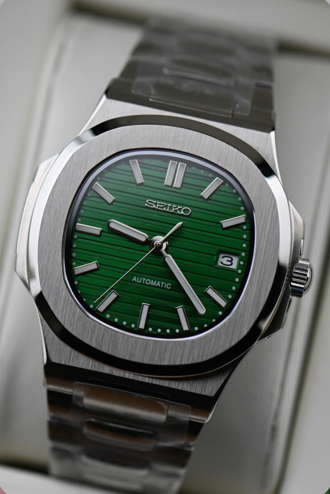 Seiko Nautilus Mod ‘Steel Green Dial’ 40