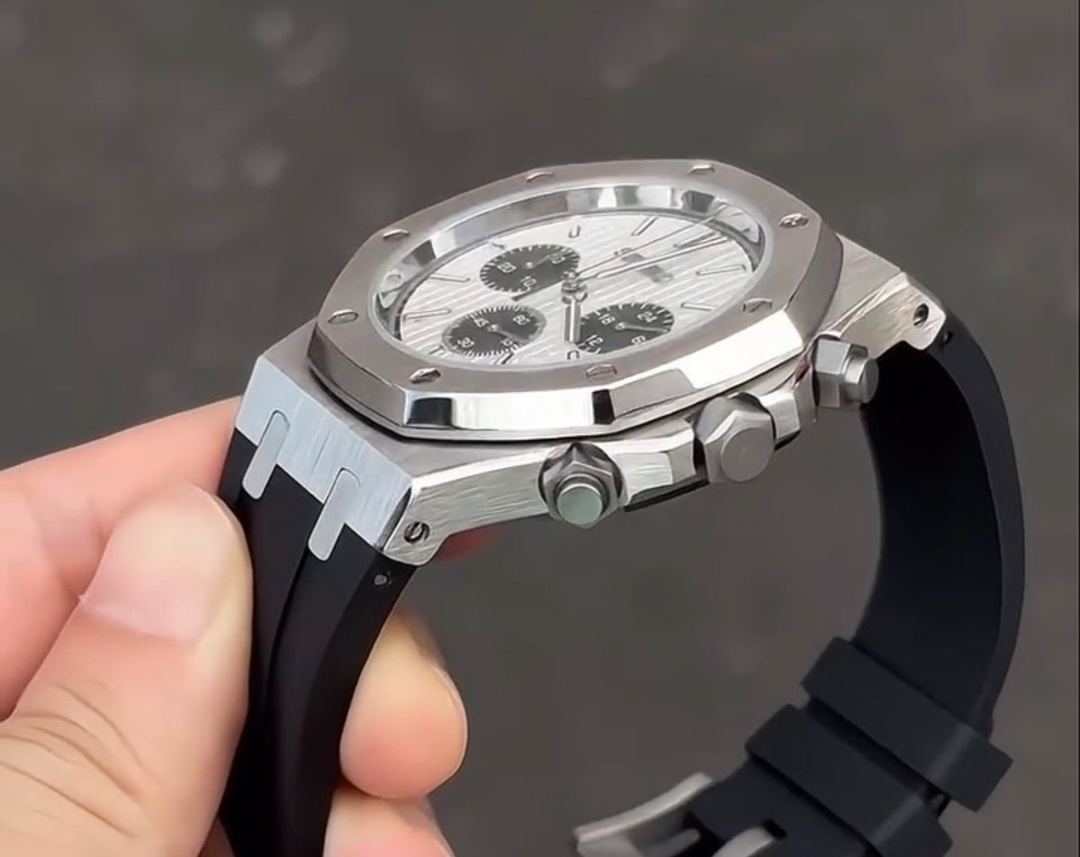 Seiko Royal Oak Chronograph ’Panda- FKM Rubber Strap’ 42