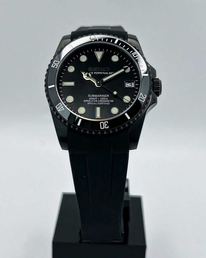 Seiko Submariner Mod ‘All Black/ Rubber Strap‘ 40