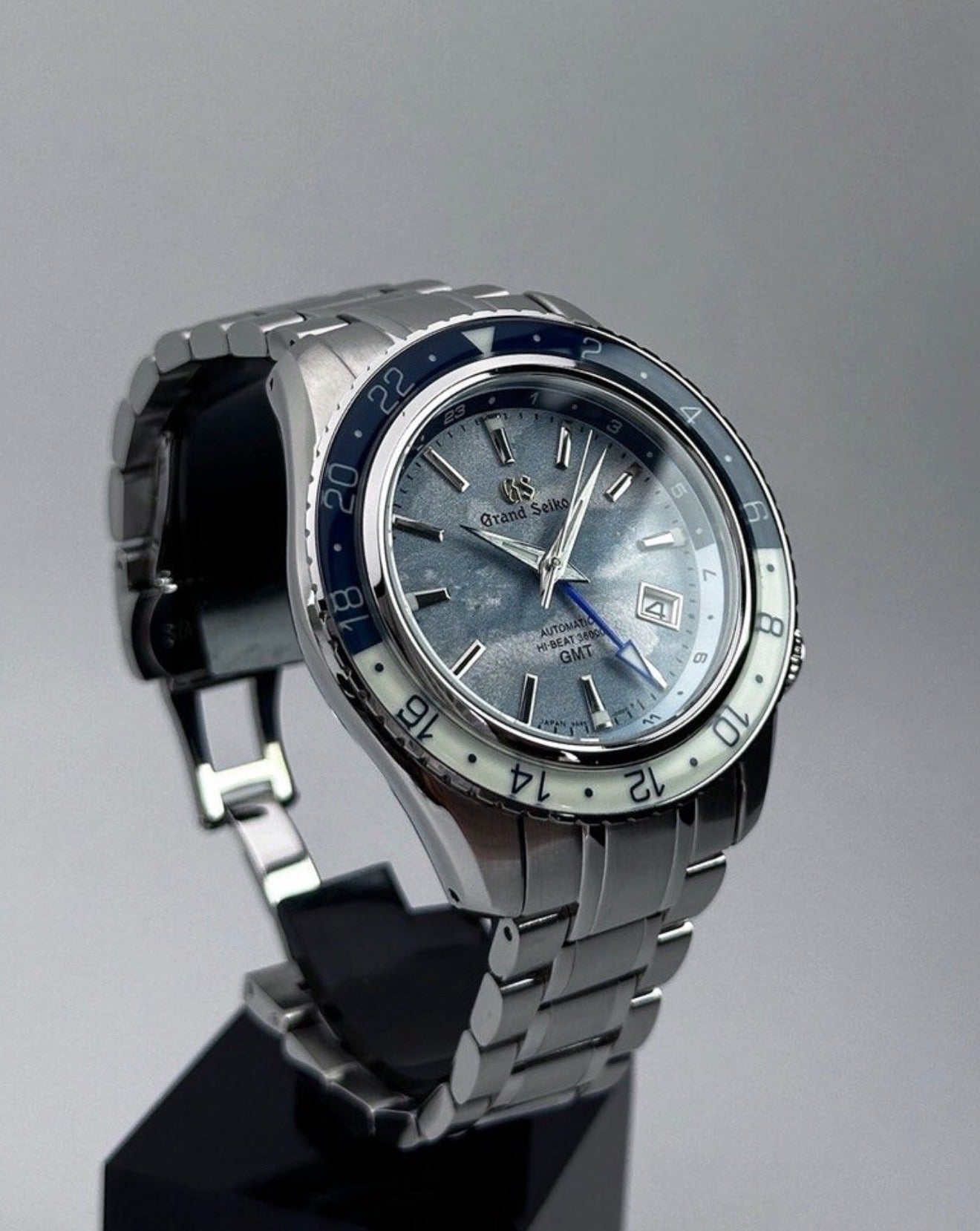 GS Mod GMT ‘Sea of Clouds’ 42mm