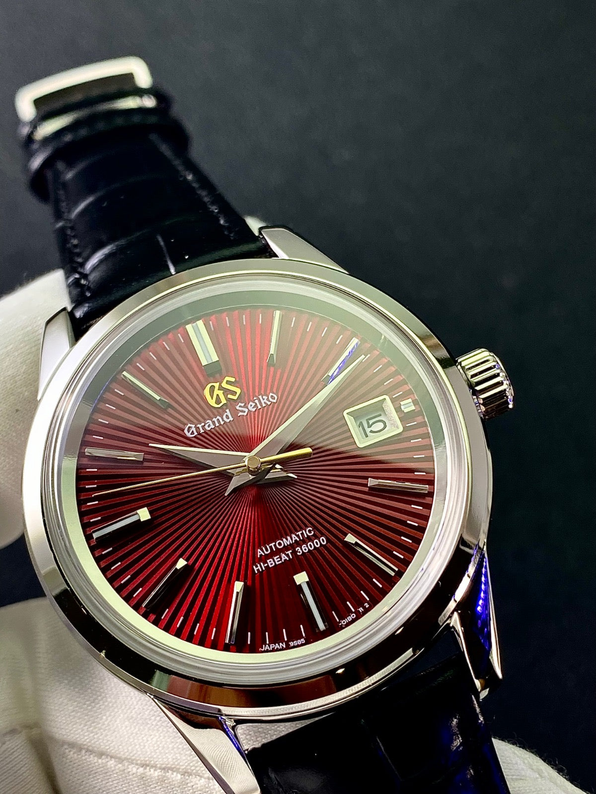 GS Heritage Mod ‘Red Fuji Dial’ 42mm