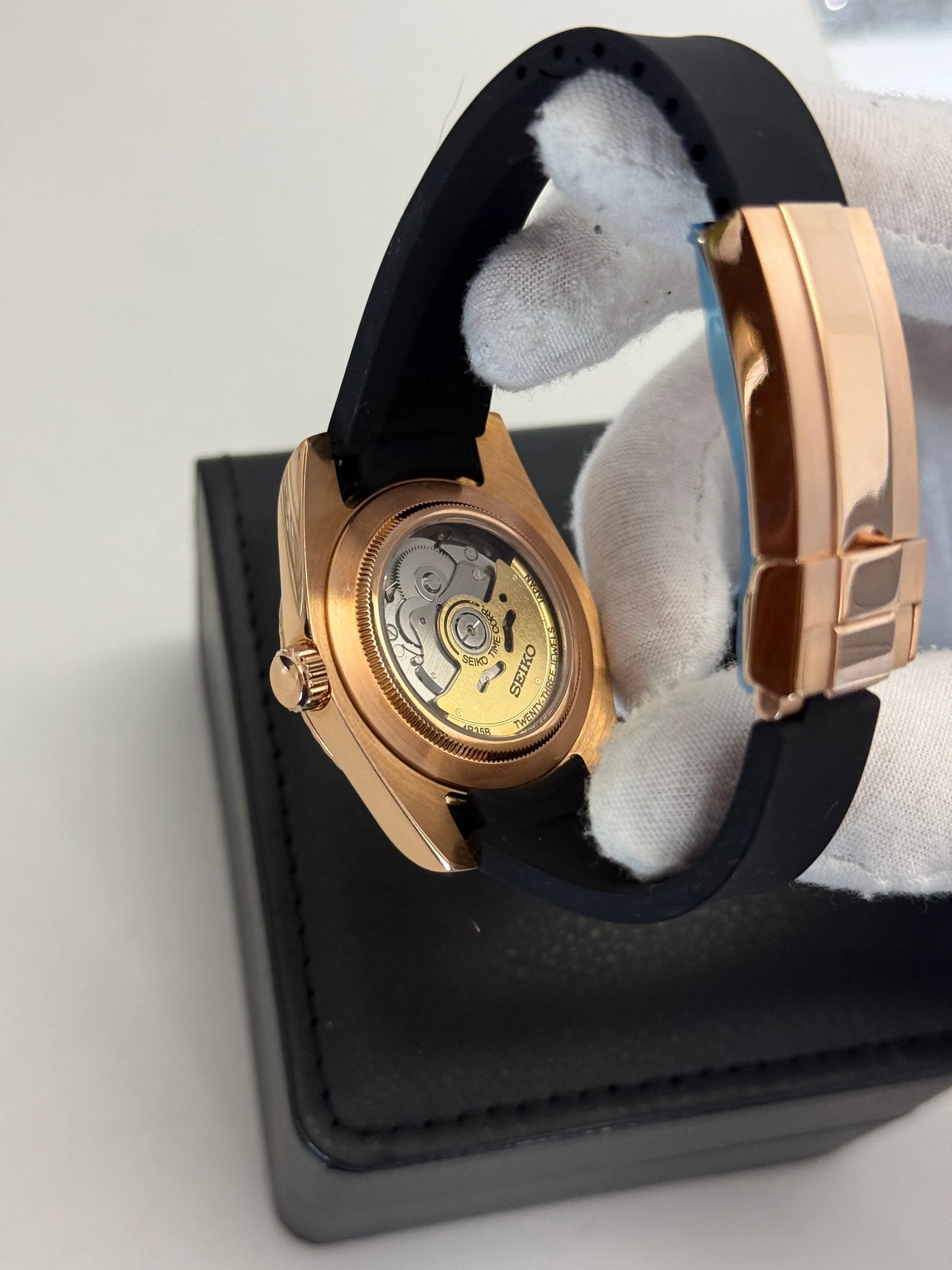Seiko Sky- Dweller Mod ‘Rose Gold/ Black Dial’ 40