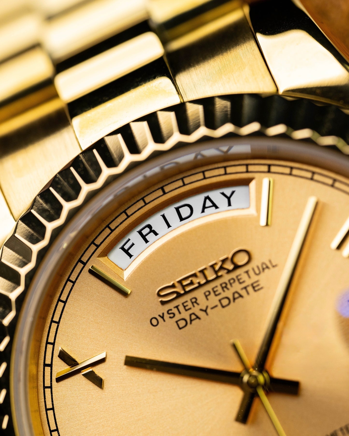 Seiko Day-Date Mod ‘Full Gold’ 39