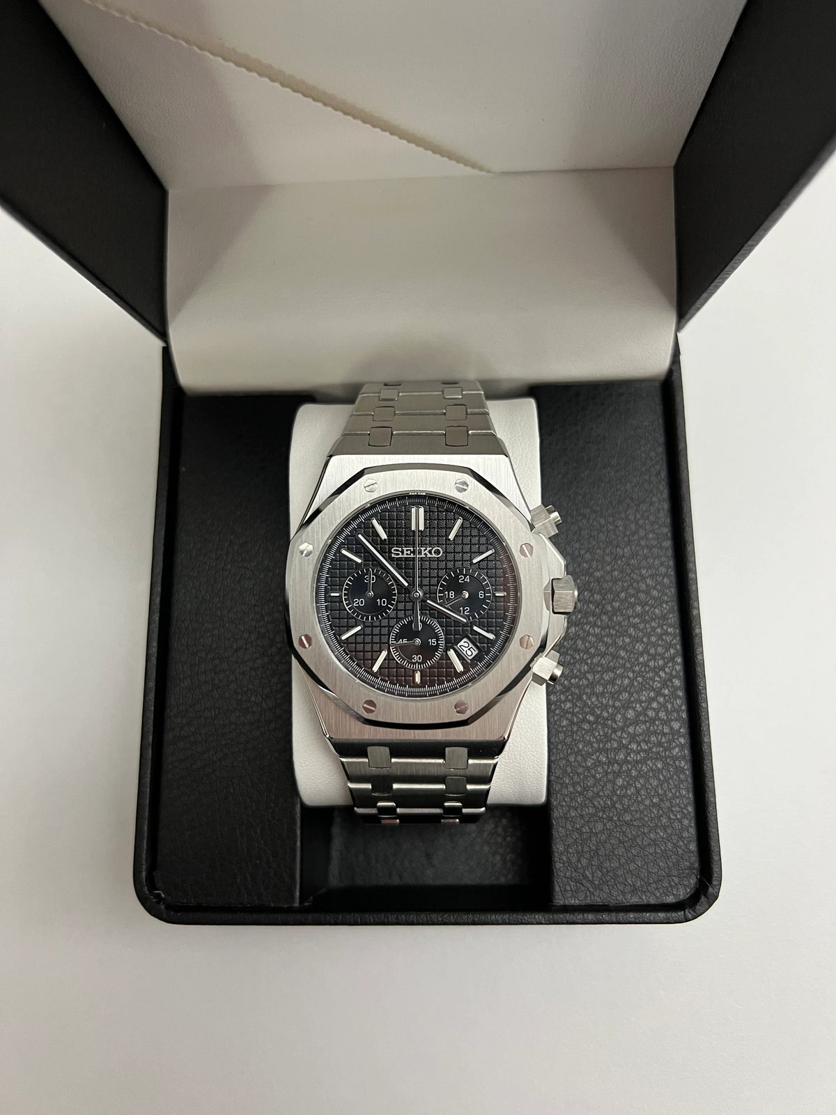 Seiko Royal Oak Mod ‘Steel Black Chrono’ 42