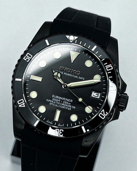 Seiko Submariner Mod ‘All Black/ Rubber Strap‘ 40