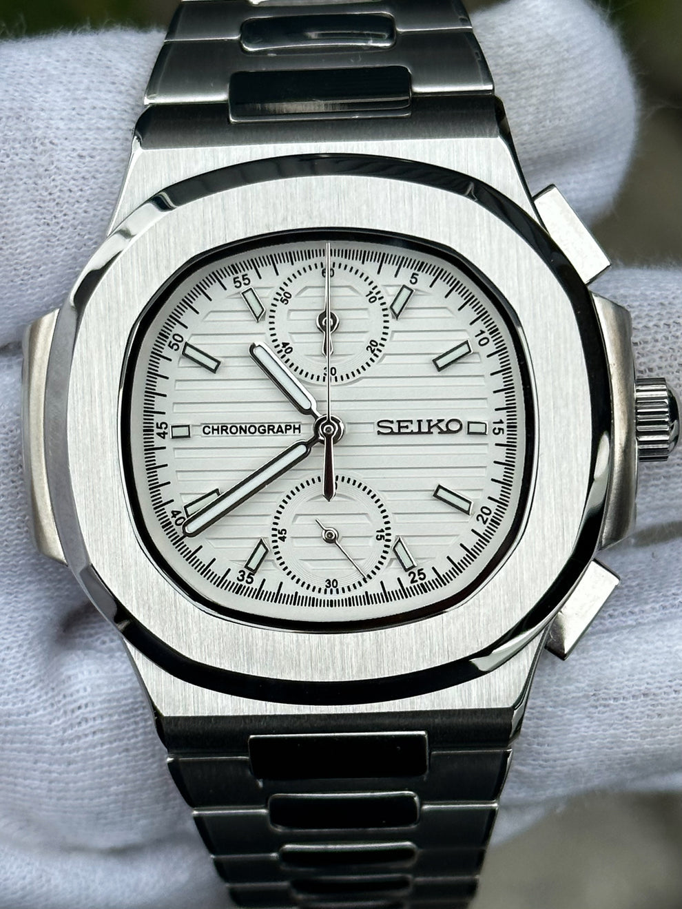 Seiko Nautilus White Chronograph Homage – VK64, 40mm | NH35 Mod