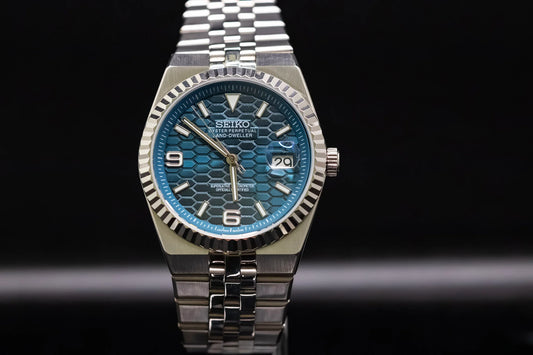 Seiko Land-Dweller Mod ‘Navy Blue Honeycomb Dial’ 39mm