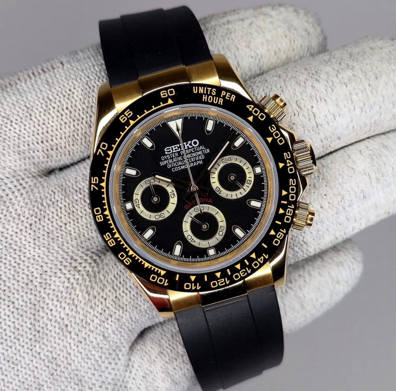 Seiko Daytona Mod Oyster-flex ‘Gold Black Dial’ 40