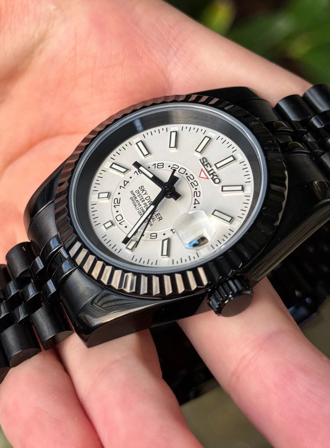 Seiko Sky-Dweller Mod ‘All Black/ White Dial’ 40