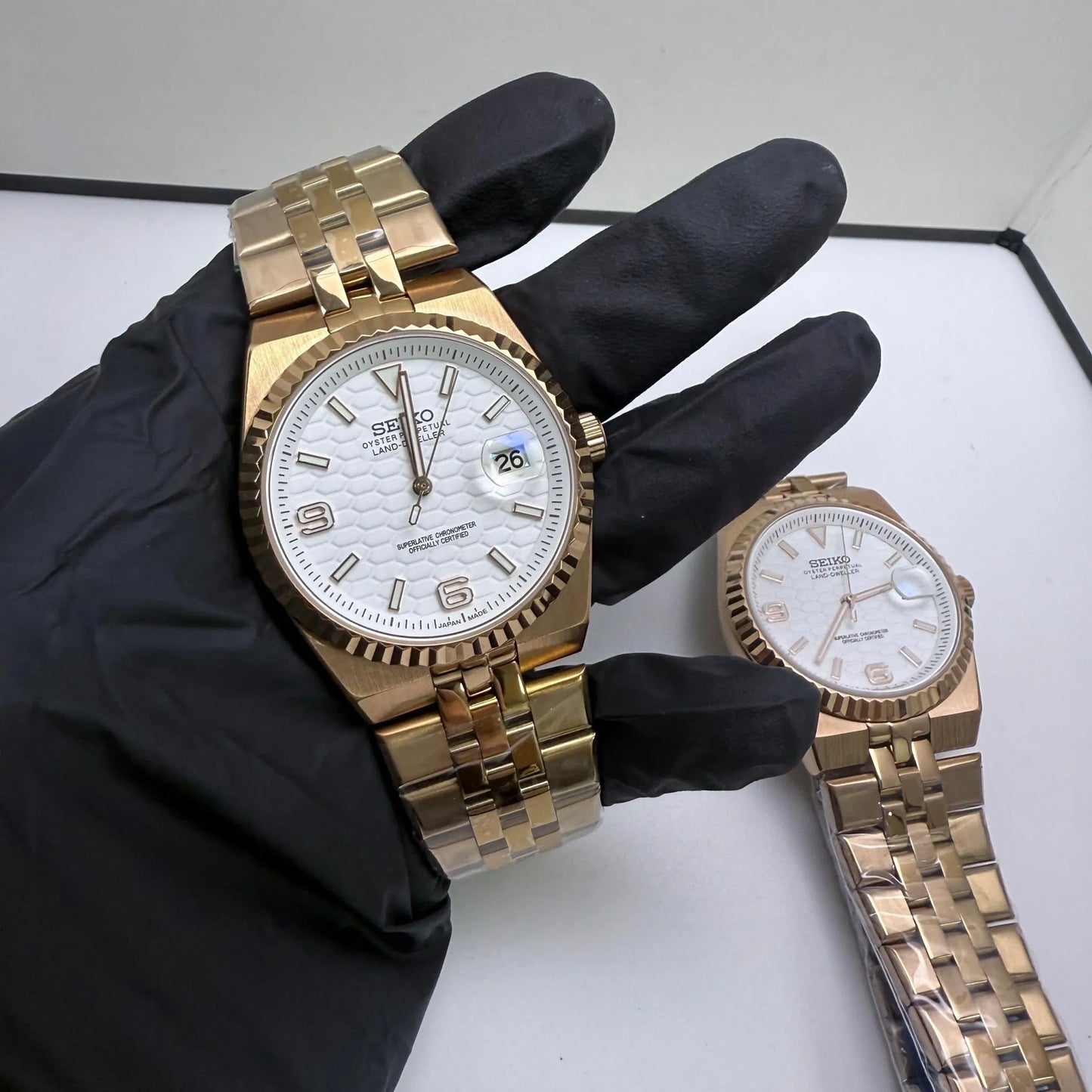 Seiko Land-Dweller Mod ‘Gold/White Dial’ 36/40