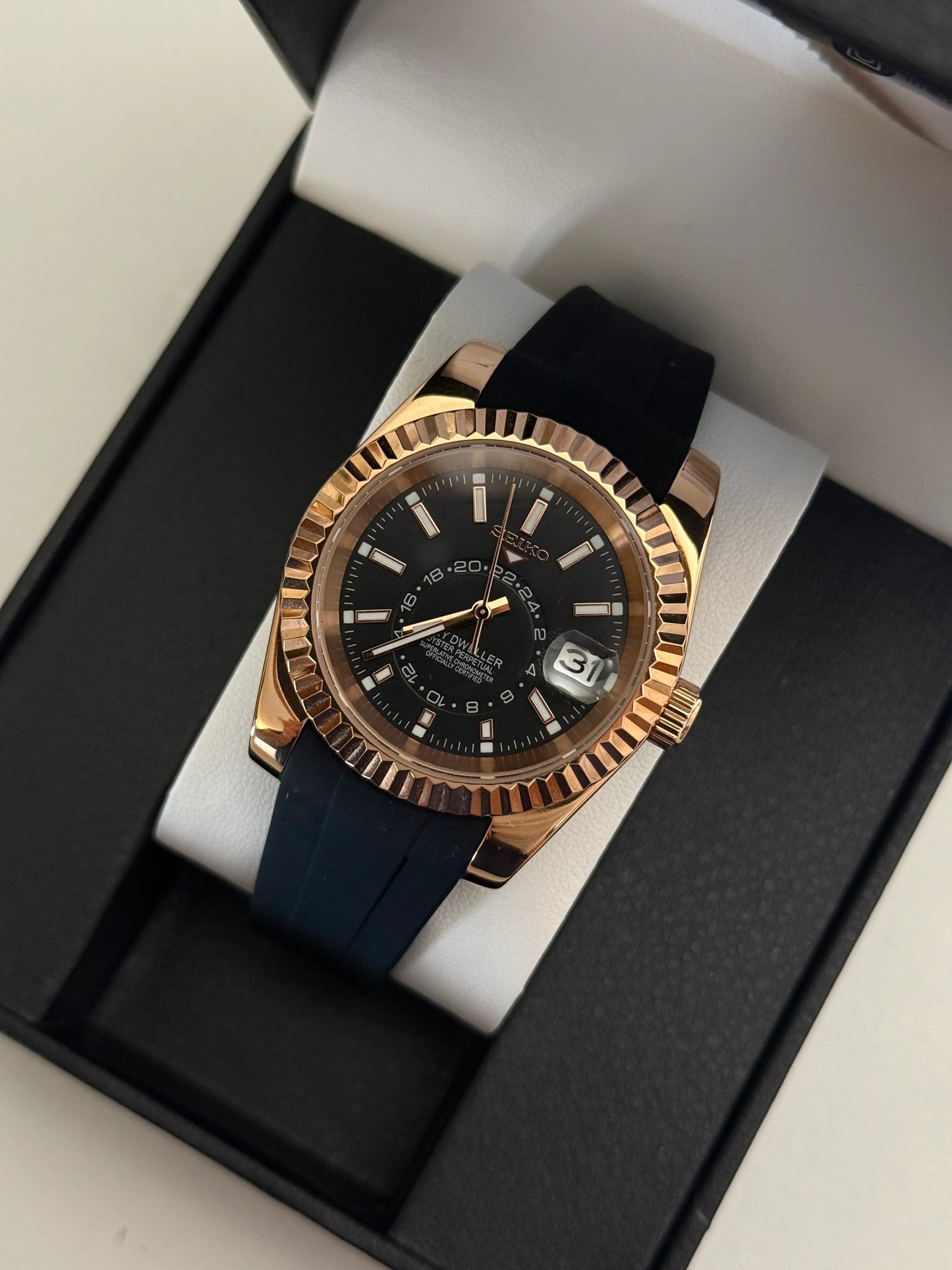Seiko Sky- Dweller Mod ‘Rose Gold/ Black Dial’ 40