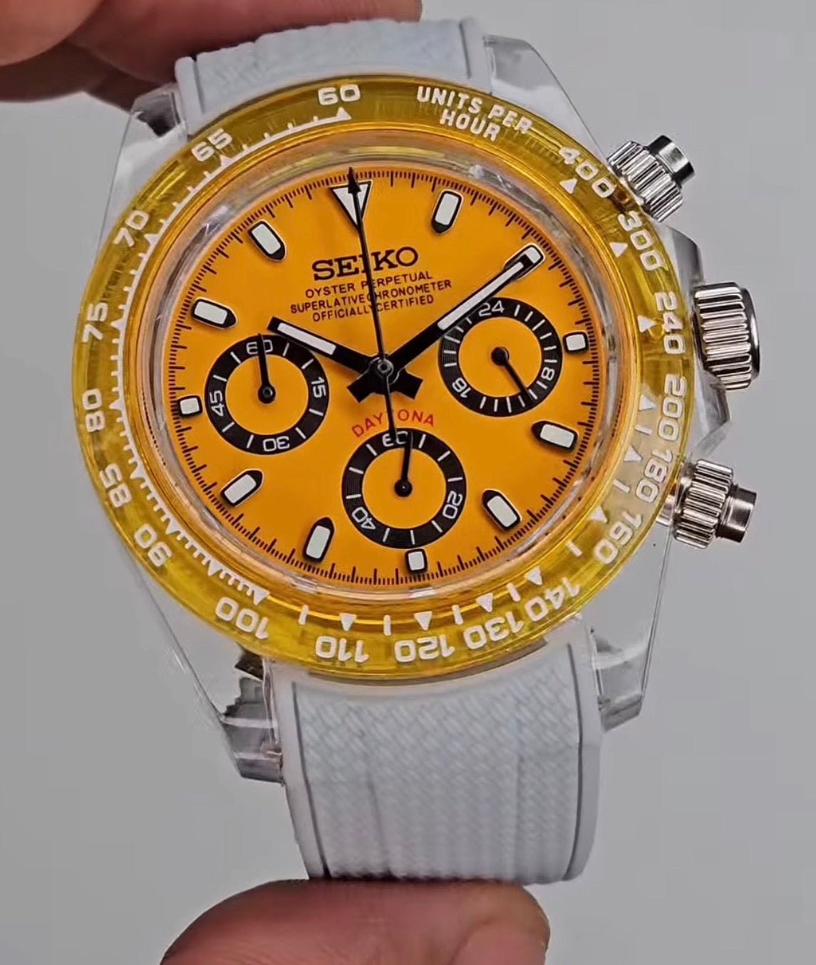 Seiko Daytona Mod ‘Yellow Dial Acrylic Case’ 40