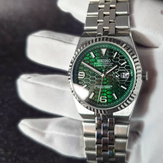 Seiko Land-Dweller Mod ‘Green Honeycomb Dial’ 39mm