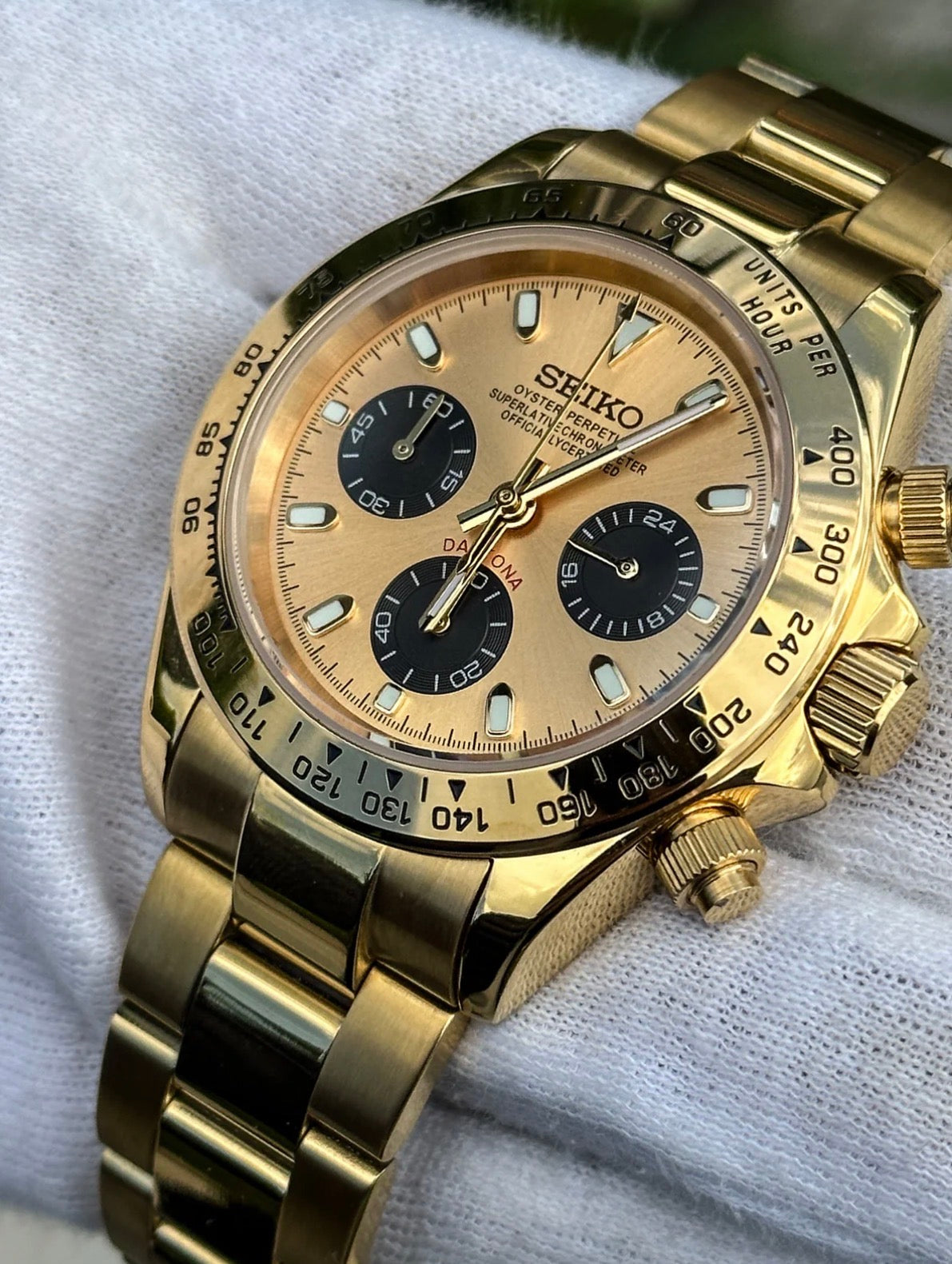 Seiko Daytona Mod ‘Full Gold Pikachu’ 40