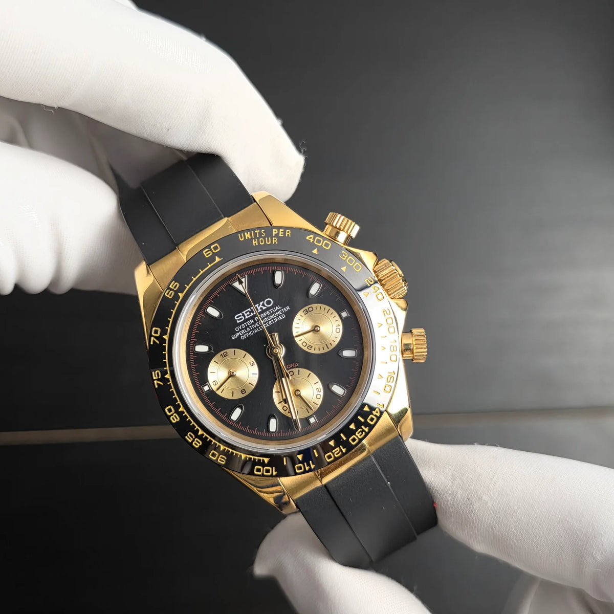 Seiko Daytona Mod Oyster-flex ‘Black Dial Gold Sub-dials’ 40