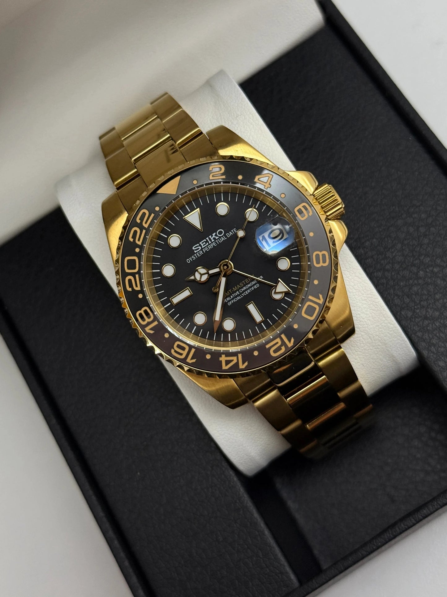 Seiko GMT- Master II Mod ‘Full Gold Bruce Wayne’ 40