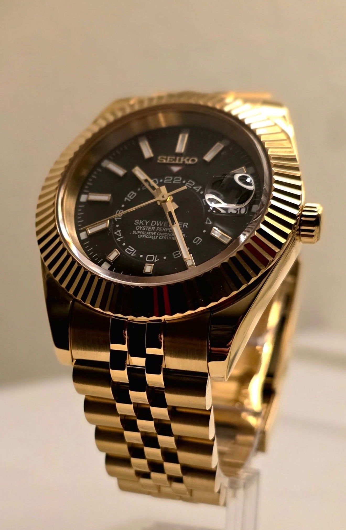 Seiko Sky- Dweller Mod ‘Gold/ Black Dial’ 40