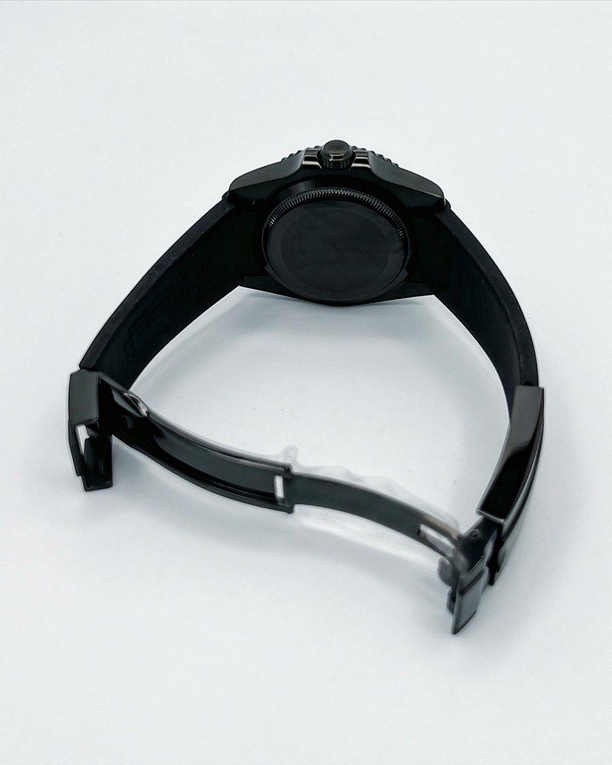Seiko Submariner Mod ‘All Black/ Rubber Strap‘ 40