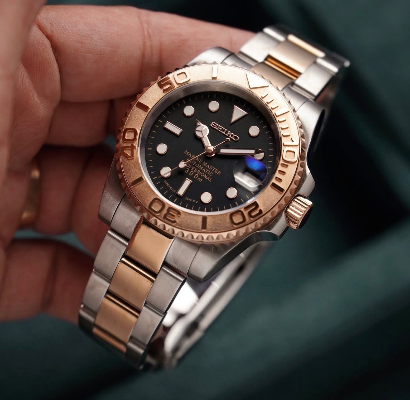 Seiko Marine Master Mod ‘Rose Gold Two-Tone’ 40