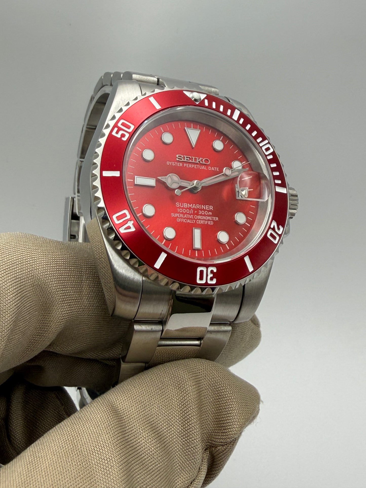 Seiko Submariner Mod Steel ‘Red Edition’ 40