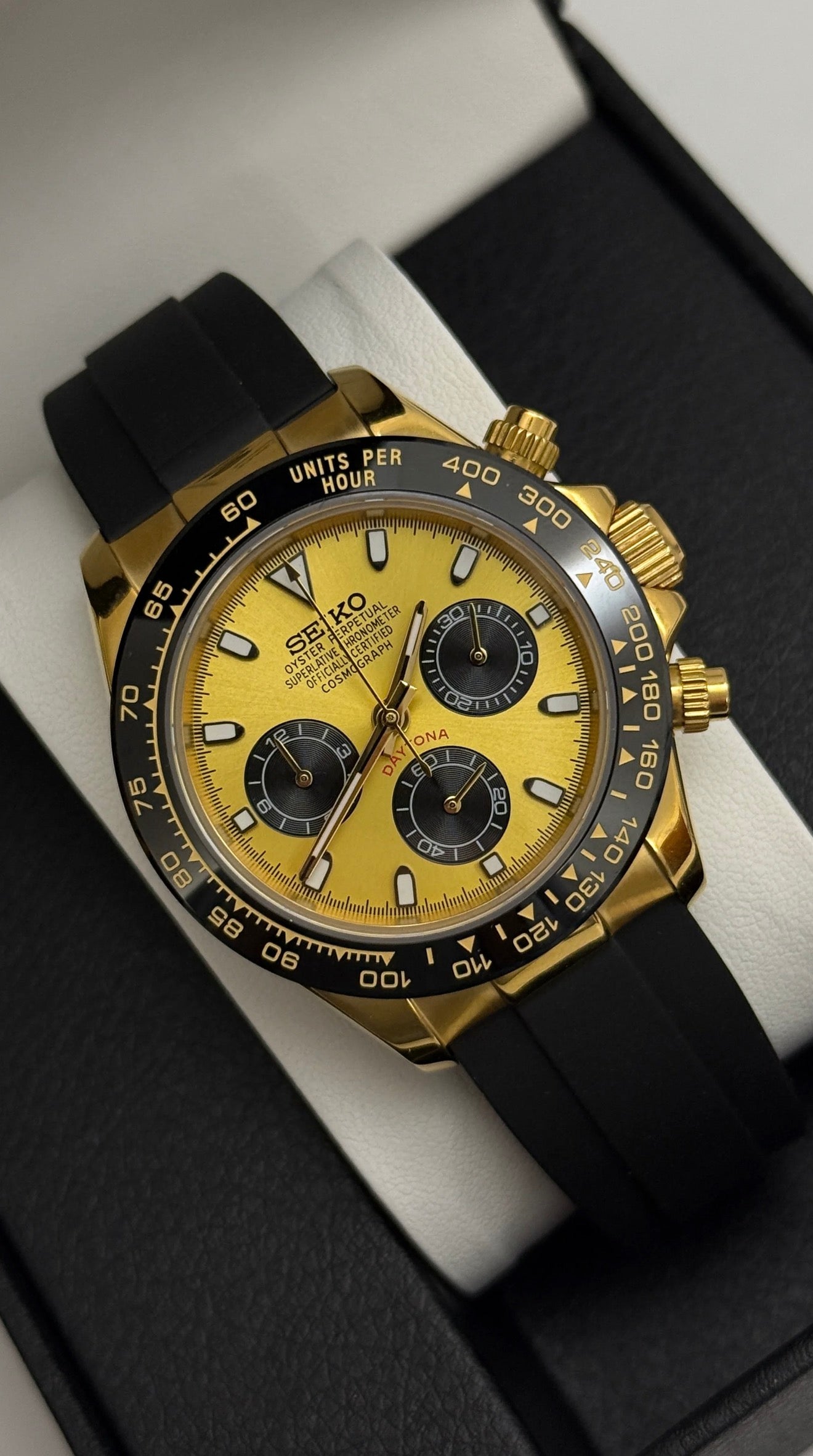 Seiko Daytona Mod ‘Pikachu’ 40