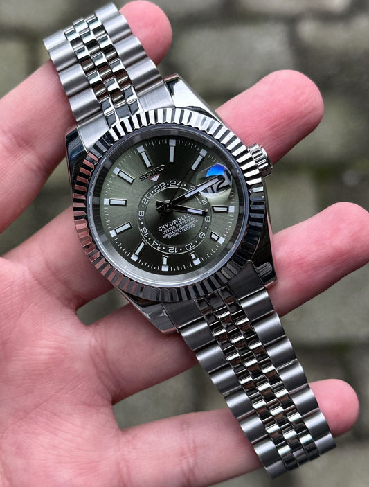Seiko Sky-Dweller Mod ‘Moss Dial’ 41mm