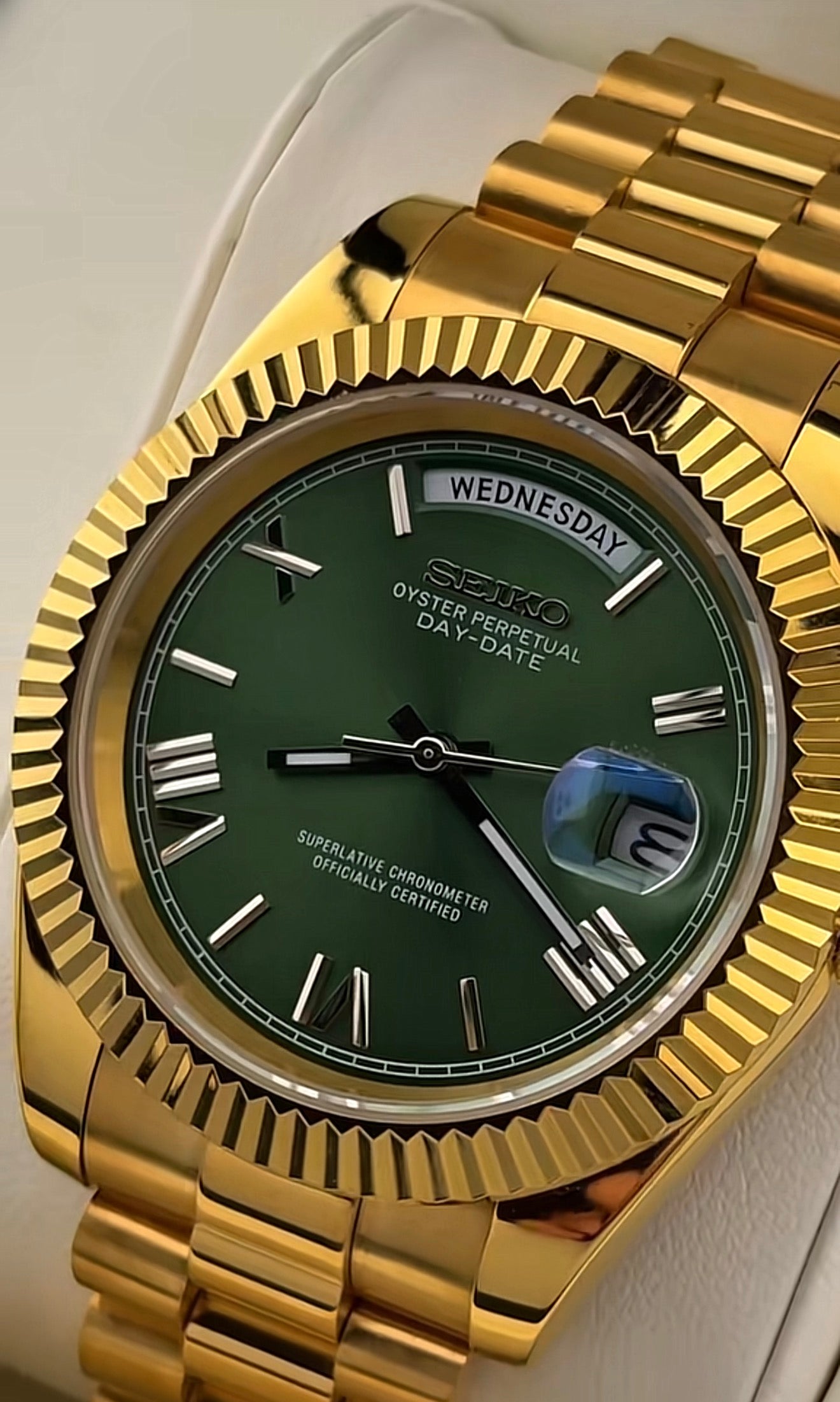 Seiko Day-date Mod ‘Gold/Green Sunburst Dial’ 39