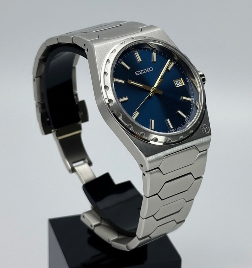 Seiko Mod ‘222’ Silver/ Blue Dial 39