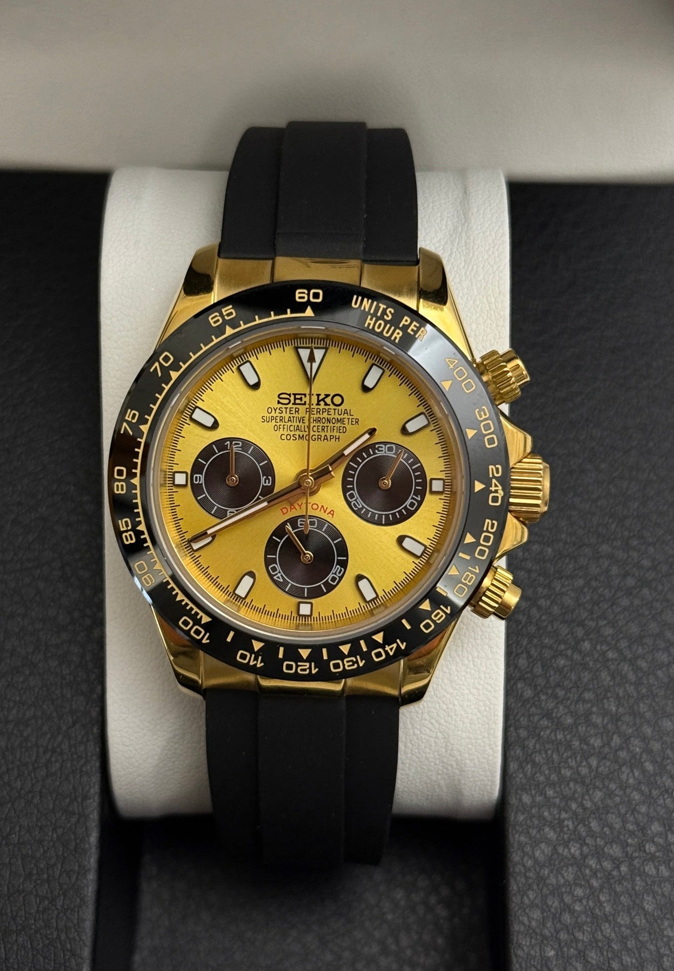 Seiko Daytona Mod ‘Pikachu’ 40