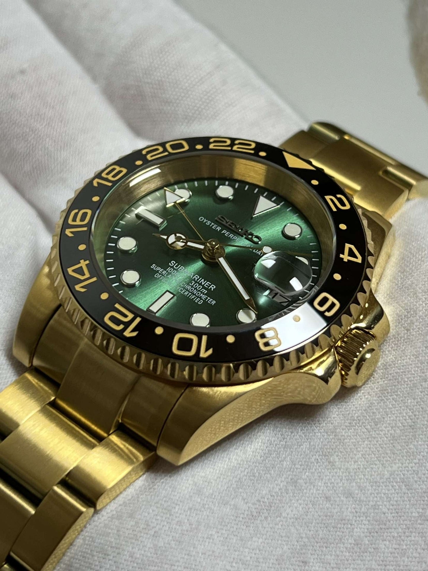 Seiko Submariner Mod ‘Full Gold Green Dial’ 40