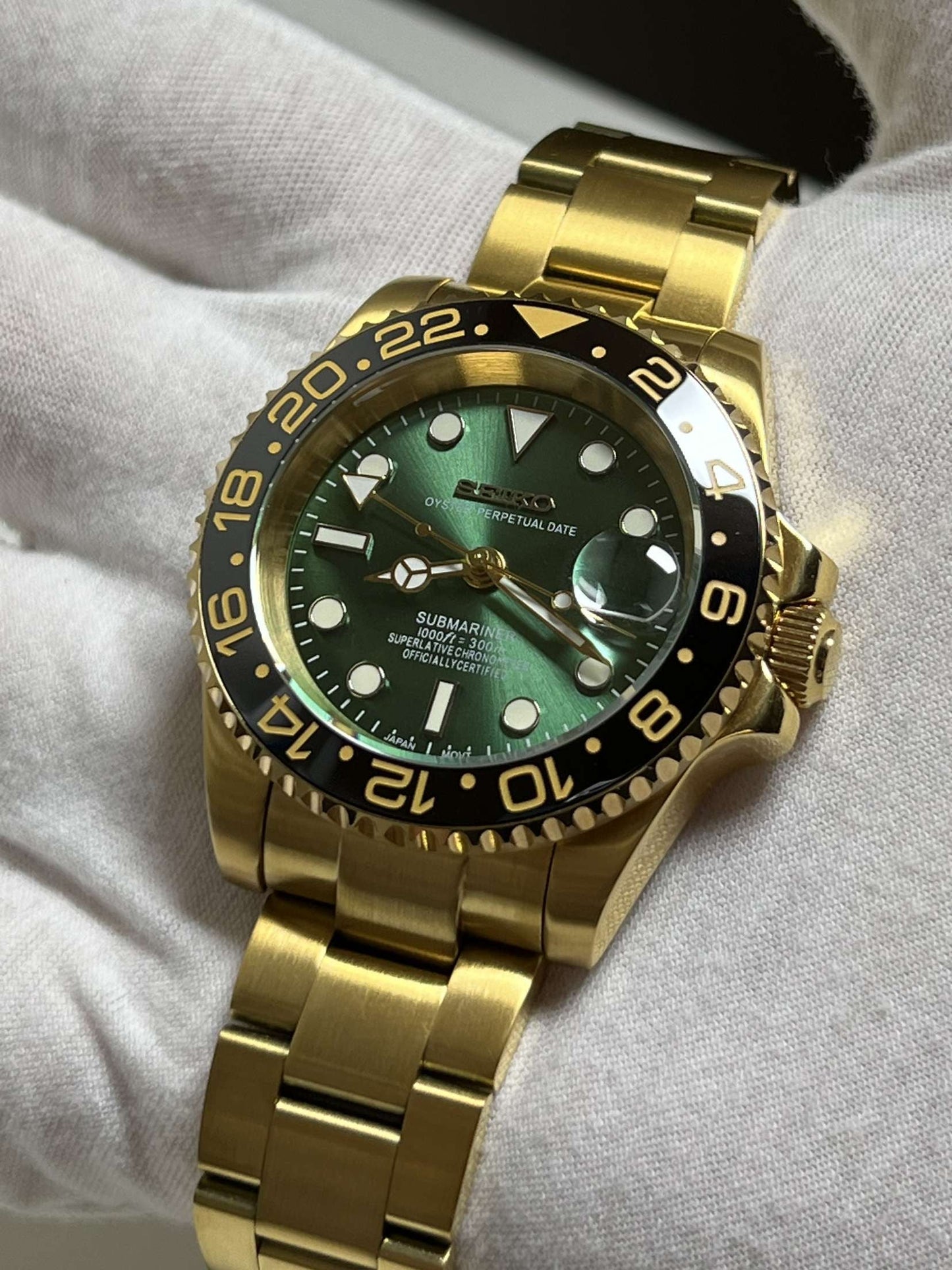 Seiko Submariner Mod ‘Full Gold Green Dial’ 40