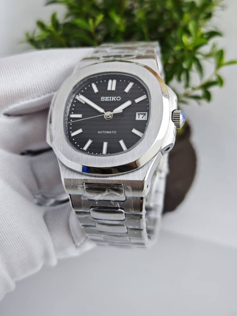 Seiko Nautilus ‘Steel Black Dial’ 40