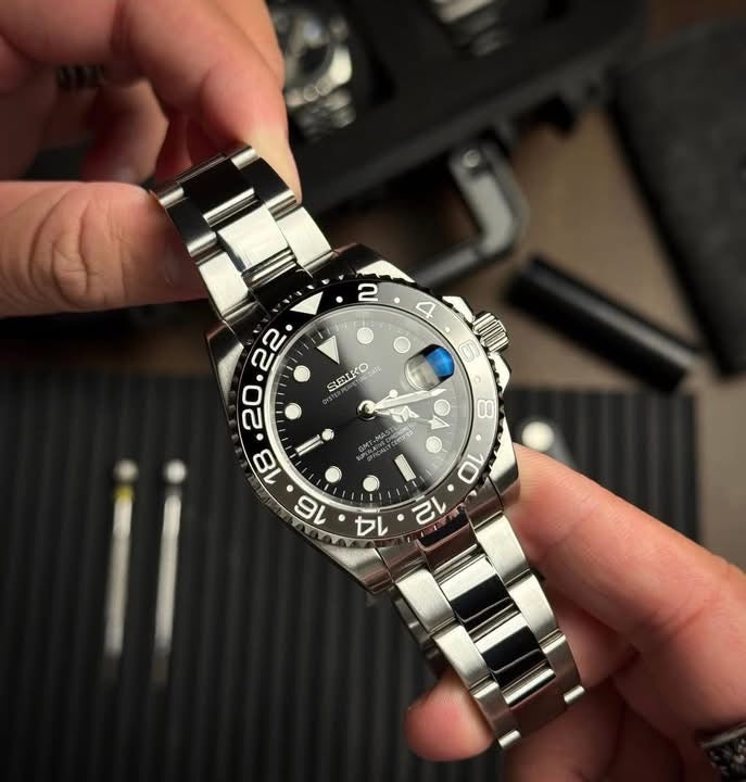 Seiko GMT- Master II Mod ‘Bruce Wayne’ 40 (Oyster Bracelet)