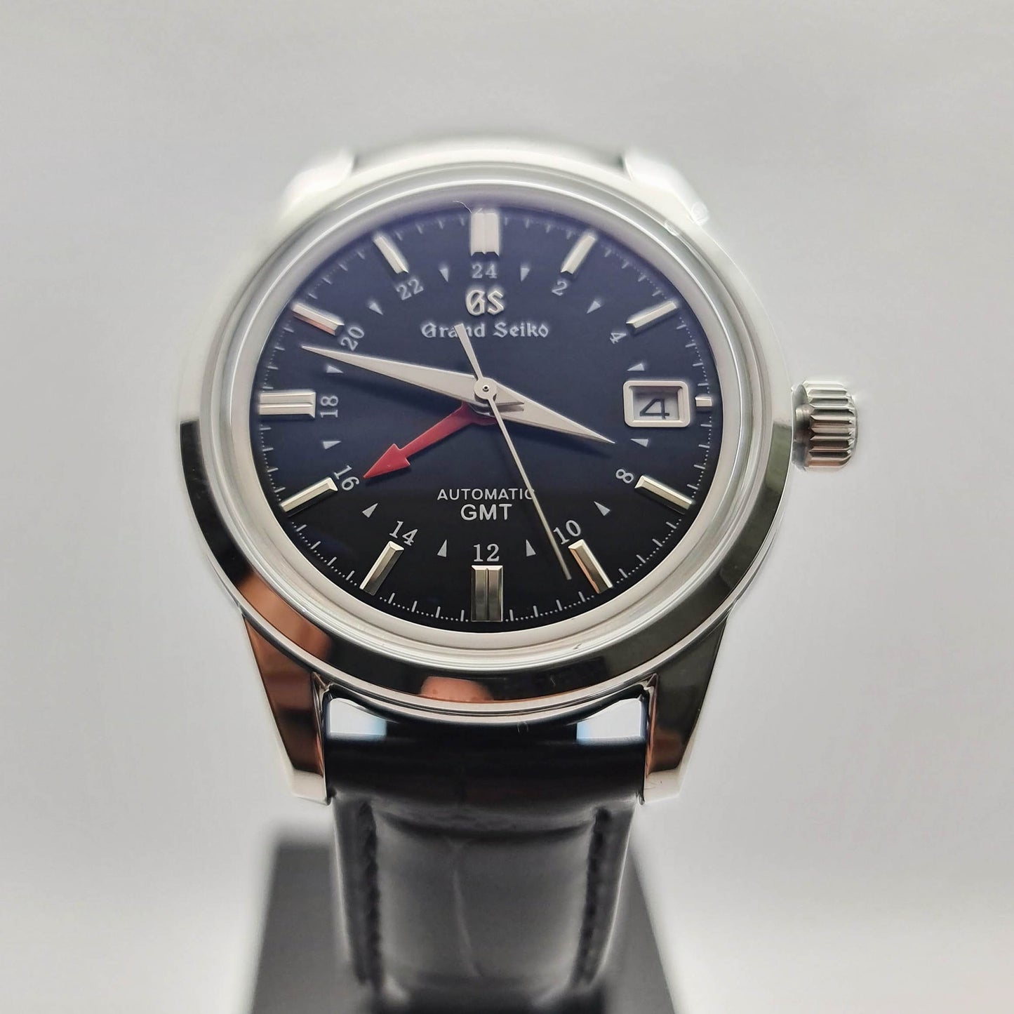 GS Mod GMT Elegance ‘Black Dial’ 39