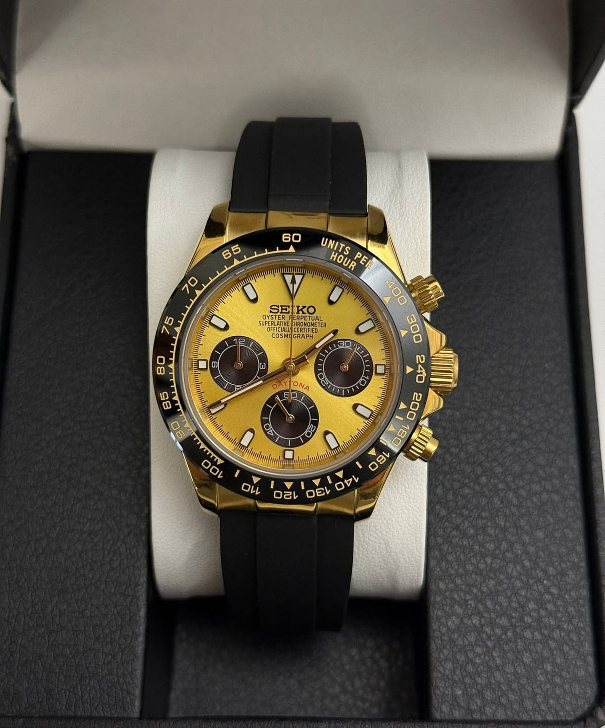 Seiko Daytona Mod ‘Pikachu’ 40